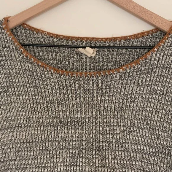 Hem & Thread Knit Pullover Sweater - Medium - Picture 3 of 7